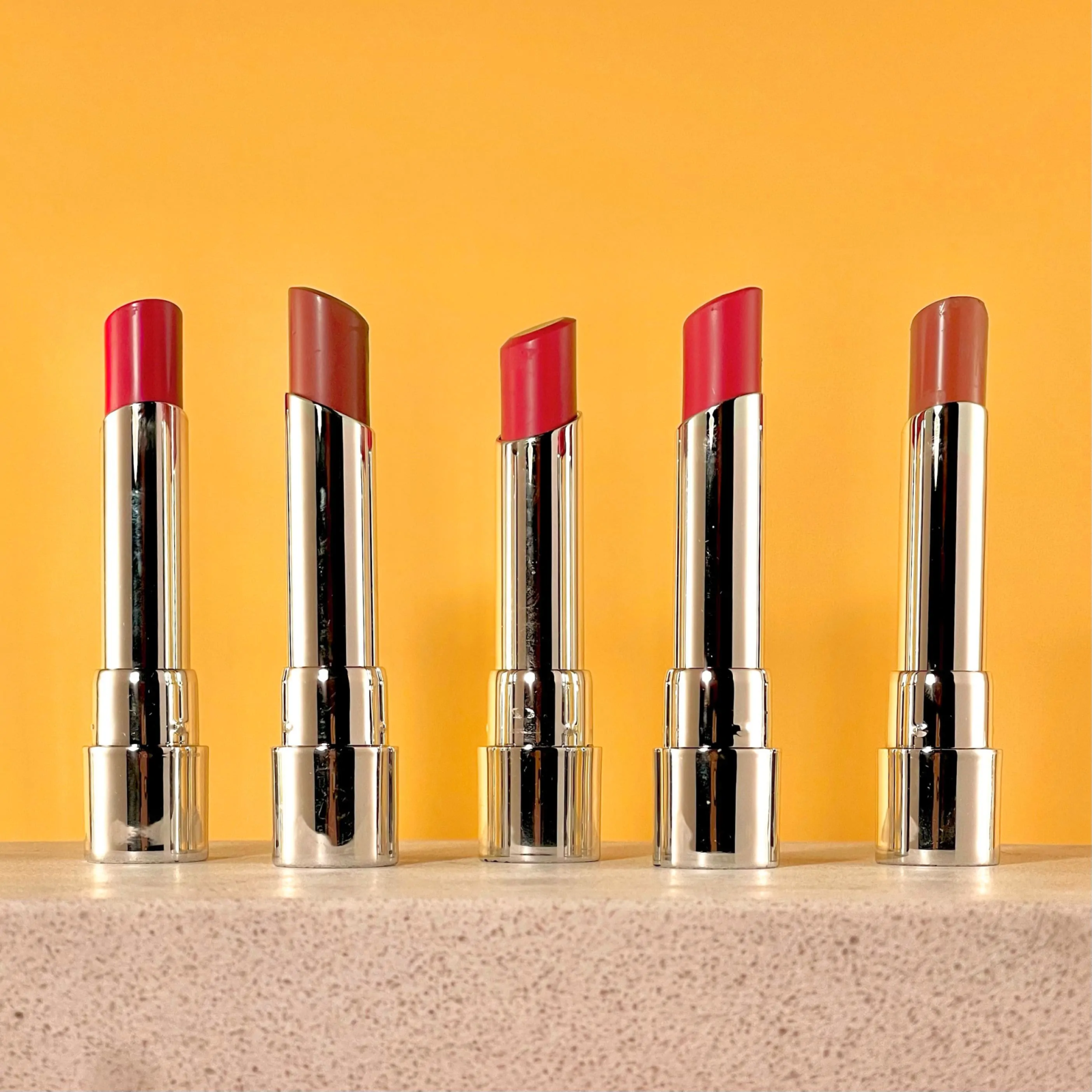 Sheer Up Lipstick שפתון לחותי 