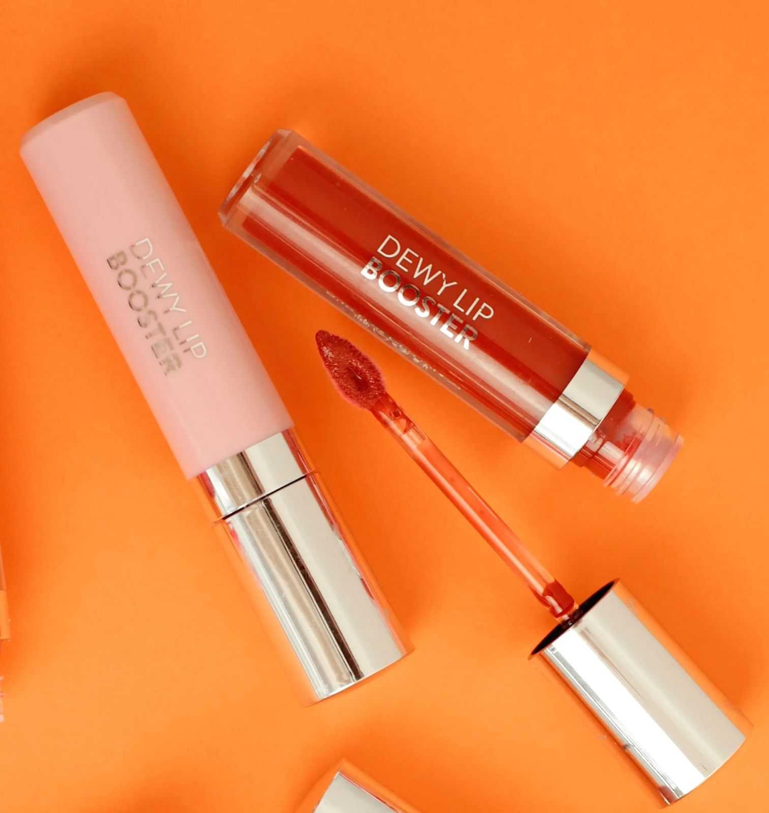 Dewy Lip Booster גלוס בוסטר Dewy Lip Booster גלוס בוסטר